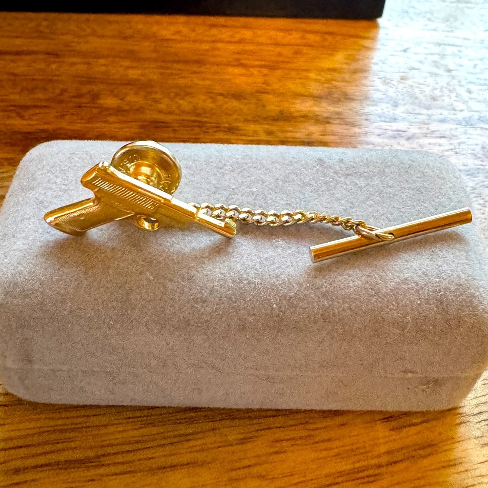 Unique Vintage Pistol Tie Pin